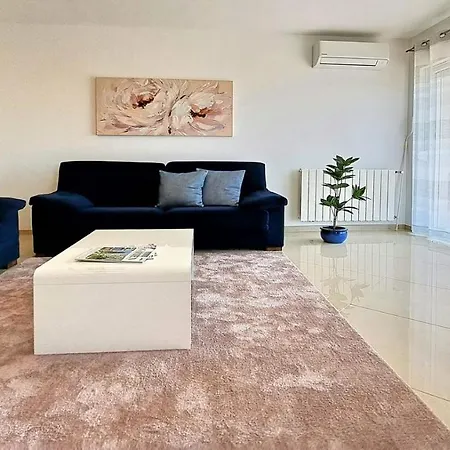 Vista 1 - With Sea View Apartment Poreč