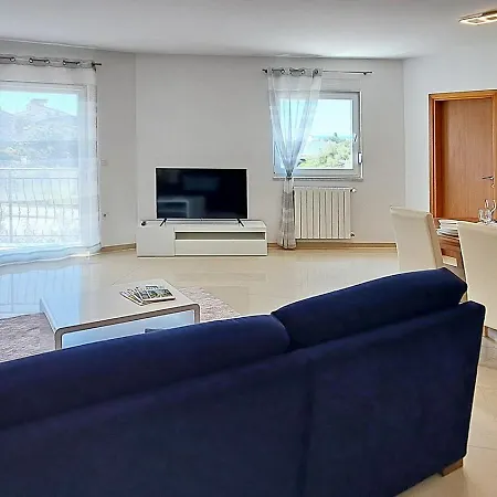 Vista 1 - With Sea View Apartment Poreč