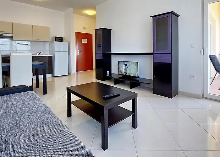 Vista 1 - With Sea View Apartment