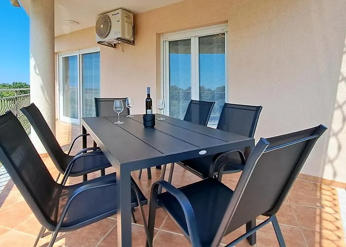 Vista 1 - With Sea View Apartment Porec