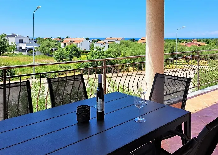 Vista 1 - With Sea View Apartment Porec